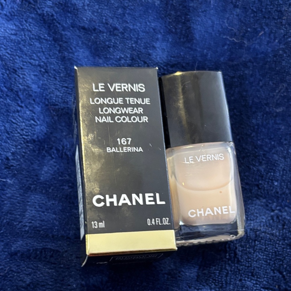 CHANEL Le Vernis Longwear Nail Colour - Ballerina Soft Pink